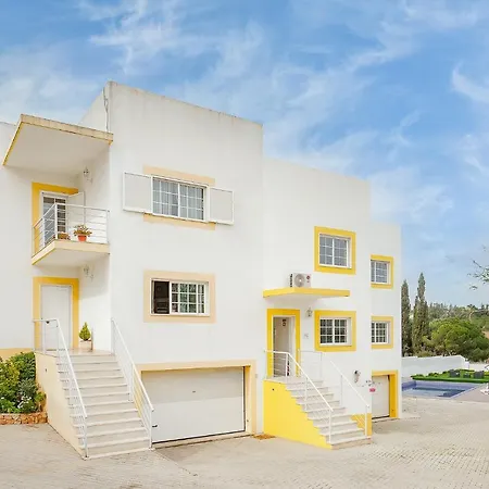 Porches Velho, With Private Pool Holiday home